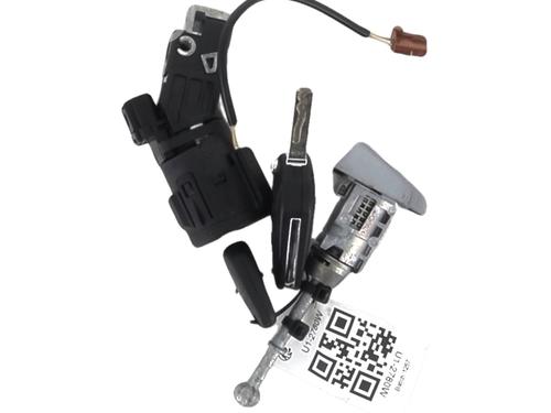 Used Ignition barrel Ignition barrel PEUGEOT 208 II (UB_, UP_, UW_, UJ_) 1.2 Hybrid 100 (101 hp) 32842532 32842532