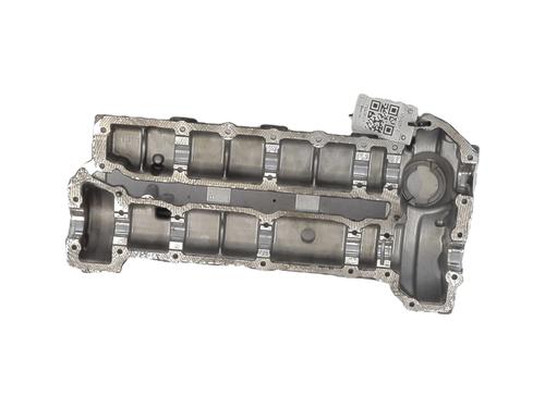 Used Valve cover CHRYSLER 300C (LX, LE) 3.0 CRD (218 hp) 27921843