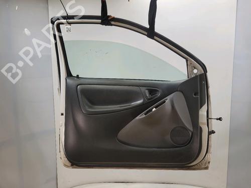 Dør venstre foran TOYOTA YARIS (_P1_)  | BP29874711C2