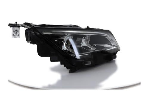 Right headlight PEUGEOT 3008 II SUV (MC_, MR_, MJ_, M4_) 1.6 THP 165 (M45GYW, M45GZW, M45GYV) | BP29874664C29