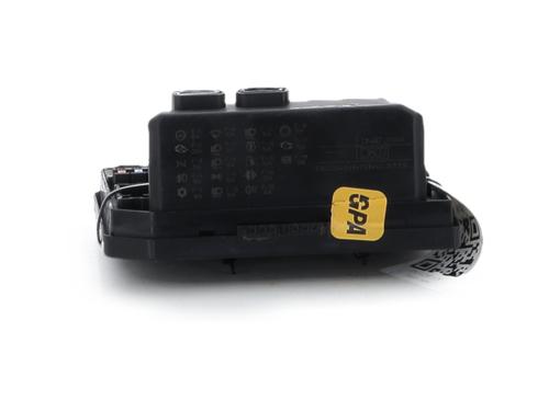 Used Fuse box Fuse box RENAULT KOLEOS I (HY_) 2.0 dCi 4x4 (HY0K) (150 hp) 40441577 40441577