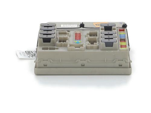 Used Fuse box RENAULT CLIO III (BR0/1, CR0/1) 1.5 dCi (BR0H, CR0H, CR1S, BR1S) (106 hp) 30049074