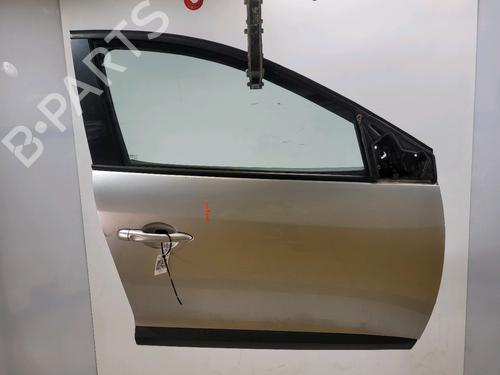 right-front-door-renault-megane-iii-hatchback-bz01_-b3_-2008-32255932 main image