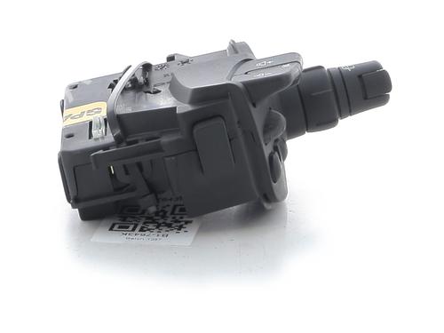 switch-renault-clio-iii-br01-cr01-2005-2006-2007-2008-2009-2010-2011-2012-2013-2014-32460210 main image