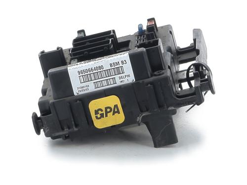 Used Fuse box Fuse box PEUGEOT 307 (3A/C) 2.0 HDi 110 (107 hp) 33280067 33280067