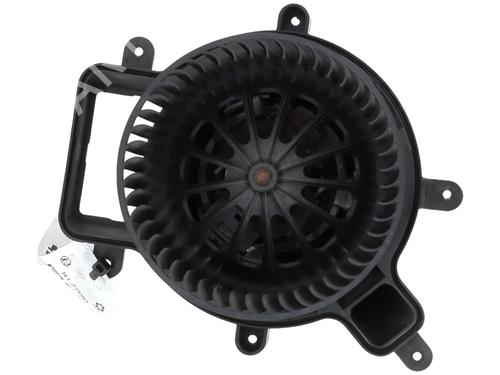 Heater blower motor PEUGEOT 5008 (0U_, 0E_) 2.0 HDi 150 / BlueHDi 150 | BP29470643M62 