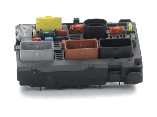 Used Fuse box CITROËN C4 I (LC_) 1.6 HDi (90 hp) 30917805