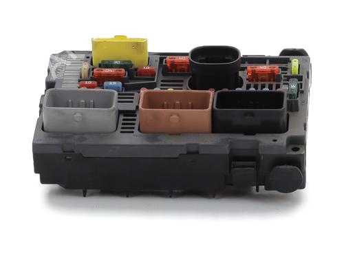 Used Fuse box PEUGEOT 3008 I MPV (0U_) 1.6 HDi (114 hp) 28417596