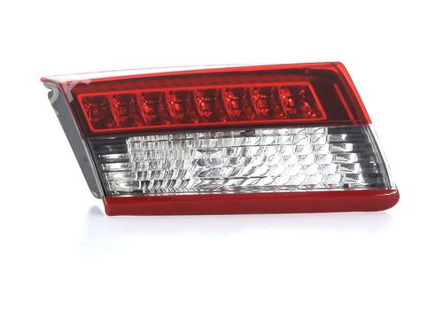 Used Left tailgate light RENAULT LAGUNA III (BT0/1) 2.0 dCi (BT07, BT0J, BT14, BT1A, BT1S) (131 hp) 32310174