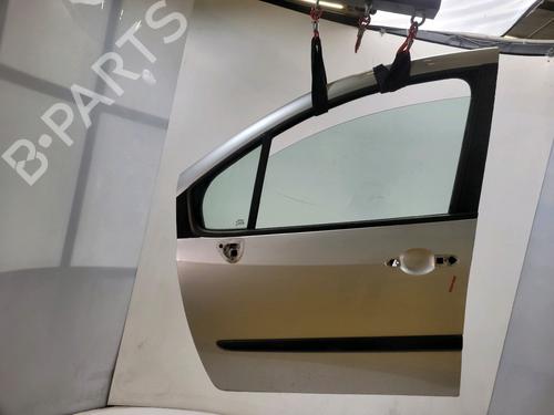 Used Left front door Left front door RENAULT MODUS / GRAND MODUS (F/JP0_) 1.5 dCi (FP0E, JP0E) (65 hp) 40058545 40058545
