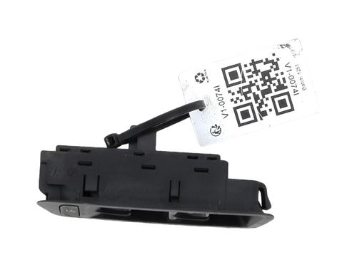 Used Left front window switch Left front window switch VW GOLF VII (5G1, BQ1, BE1, BE2) 1.6 TDI (105 hp) 33533343 33533343