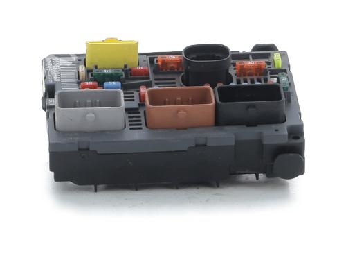 Used Fuse box PEUGEOT PARTNER Tepee 1.6 HDi 16V (90 hp) 32284885