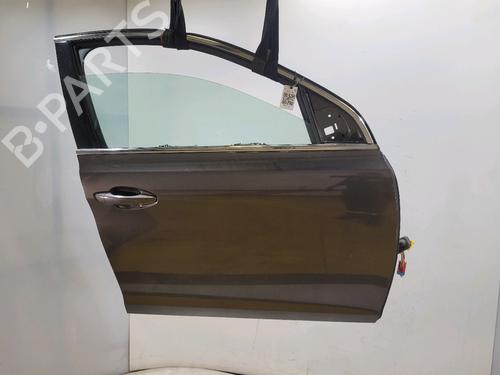 Used Right front door Right front door PEUGEOT 308 II (LB_, LP_, LW_, LH_, L3_) 1.2 THP 130 (131 hp) 34112364 34112364