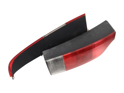 Højre baglygte VOLVO V70 II (285) 2.4 T AWD (200 hp) 30693160