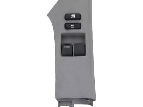 Used Left front window switch TOYOTA YARIS (_P9_) 1.4 D-4D (NLP90_, NLP90R) (90 hp) 30449261