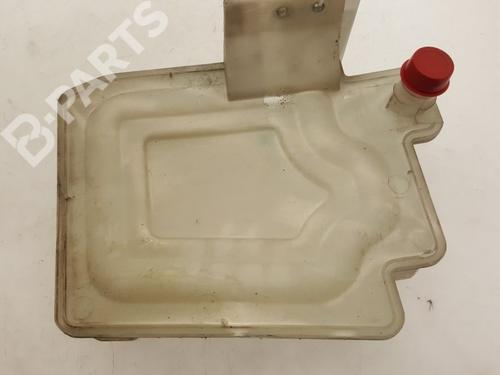 Used Windscreen washer tank Windscreen washer tank SEAT LEON (1P1) 1.9 TDI (105 hp) 10742174 10742174