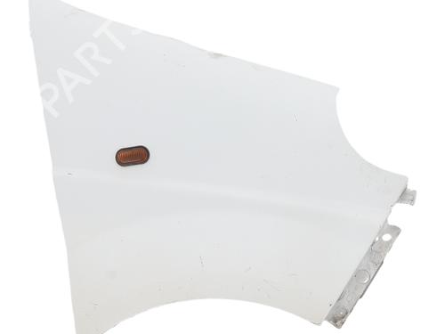 Used Right front fenders Right front fenders RENAULT TRAFIC II Van (FL) 1.9 dCi 80 (FL0B) (82 hp) 39971816 39971816