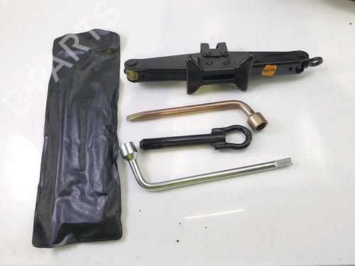 Reservewiel kit TOYOTA YARIS (_P9_) 1.0 VVT-i (KSP90_, KSP90R) (69 hp) 28068822