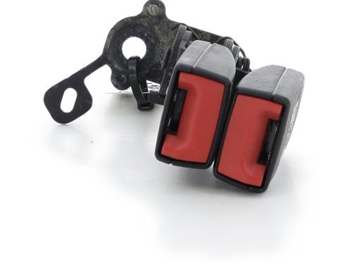 Engache cinturón Engache cinturón VW GOLF VII (5G1, BQ1, BE1, BE2) 1.0 TSI (110 hp) 34610613 34610613