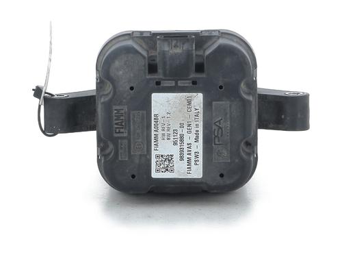 Used Electronic module Electronic module PEUGEOT 308 III (FB_, FH_, FP_, F3_, FM_) Hybrid 180 (F3DGXT, F3DGMH) (181 hp) 33230014 33230014