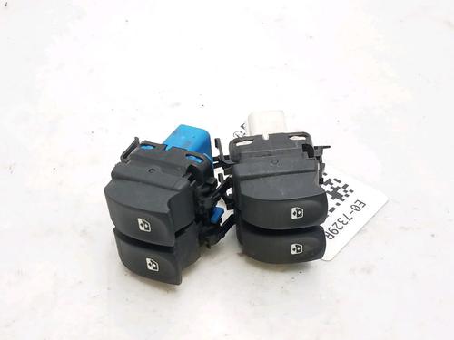 Used Left front window switch Left front window switch RENAULT MODUS / GRAND MODUS (F/JP0_) 1.5 dCi (FP0F, JP0F) (86 hp) 11122039 11122039