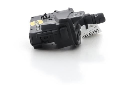 switch-renault-clio-iii-grandtour-kr01_-2007-36898198 main image