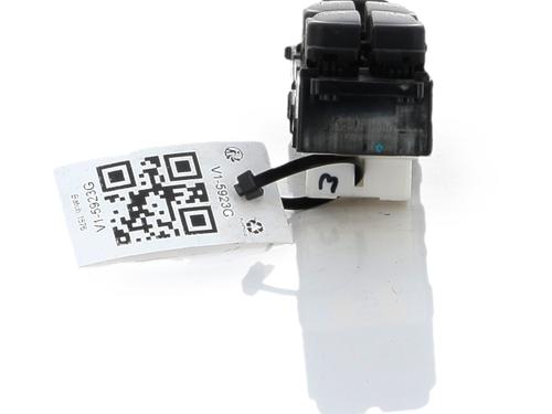 Left front window switch HYUNDAI i20 I (PB, PBT) 1.2 | BP40557237I27 - Image 2