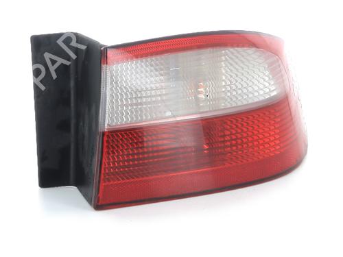 Right taillight RENAULT LAGUNA II (BG0/1_) | BP32202167C35