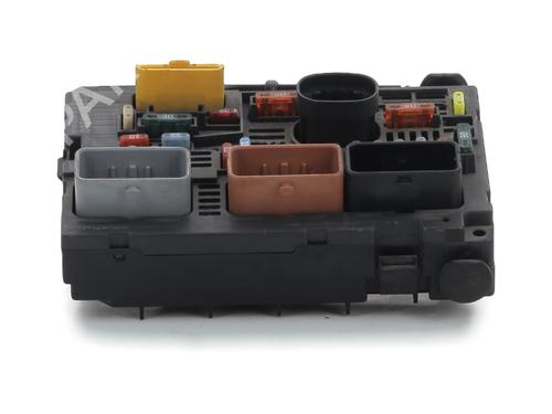 Used Fuse box PEUGEOT 308 I (4A_, 4C_) 1.6 HDi (109 hp) 30049310