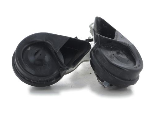 horn-audi-a3-sportback-8va-8vf-2012-2013-2014-2015-2016-2017-2018-2019-2020-2021-31985710 main image