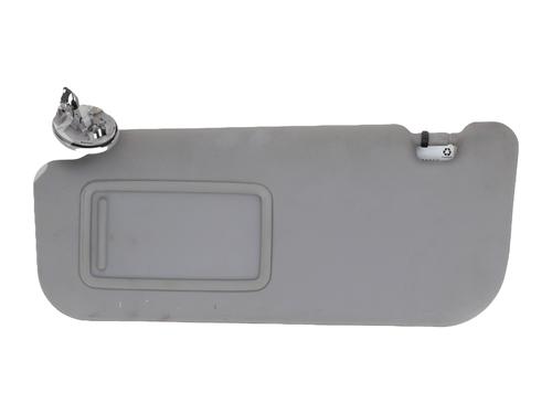 Sonnenblende Links für TOYOTA YARIS (_P9_) 1.4 D-4D (NLP90_, NLP90R) (90 hp) 31938205