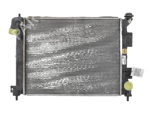 water-radiator-hyundai-i20-ii-gb-ib-2014-2015-2016-2017-2018-2019-2020-2021-32201667 main image