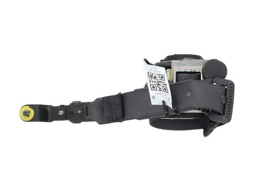 Venstre bak beltestrammer VOLVO XC90 I (275) D5 AWD (163 hp) 26591693