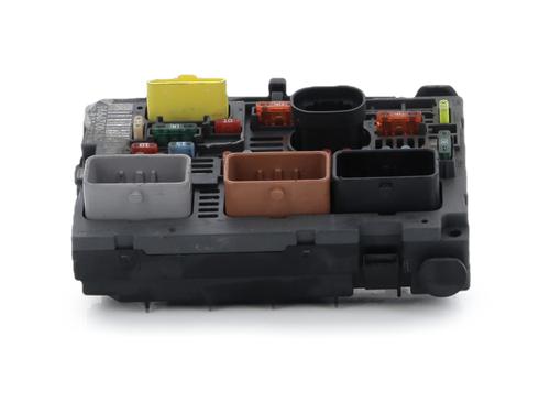Used Fuse box Fuse box CITROËN C4 I (LC_) 1.6 HDi (90 hp) 40277470 40277470