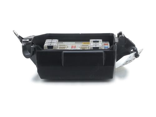 Used Fuse box RENAULT CLIO III (BR0/1, CR0/1) [2005-2014]  32333967
