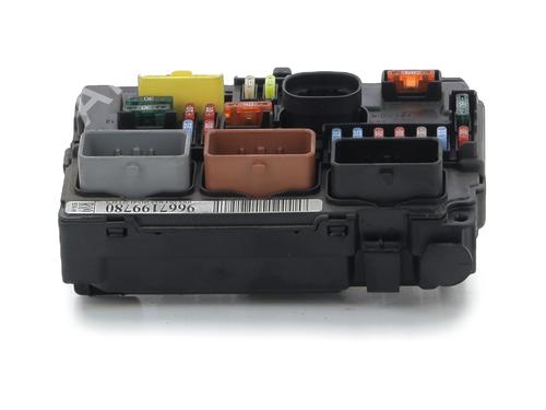 Used Fuse box PEUGEOT 207 (WA_, WC_) 1.4 HDi (68 hp) 30631846