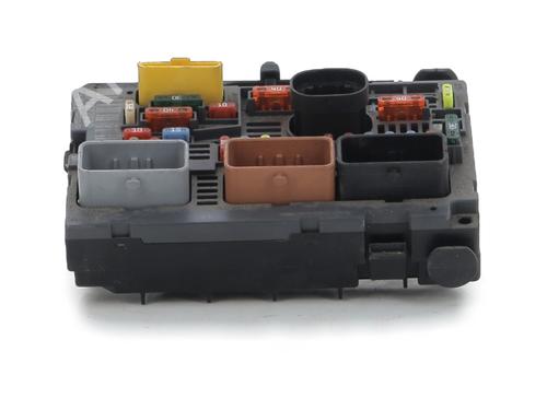 Zekeringkast CITROËN C5 III Break (RW_) 2.0 HDi 165 (163 hp) 30632169