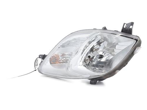 Used Right headlight TOYOTA YARIS (_P9_) 1.3 VVT-i (SCP90_, SCP90R) (87 hp) 31985197