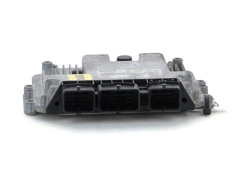 engine-control-unit-ecu-renault-trafic-ii-van-fl-2001-33745094 main image