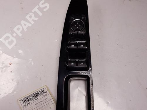Used Left front window switch Left front window switch FORD MONDEO V Turnier (CF) 2.0 TDCi (180 hp) 10453967 10453967