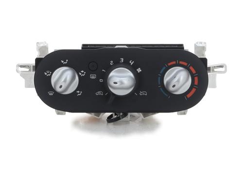 Used Climate control RENAULT TWINGO II (CN0_) 1.2 16V (CN04, CN0B) (75 hp) 30190303