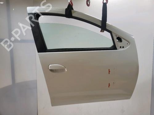 Used Right front door Right front door DACIA SANDERO II 1.0 SCe 75 (B8JC, B8JD, B8NC) (73 hp) 40521334 40521334
