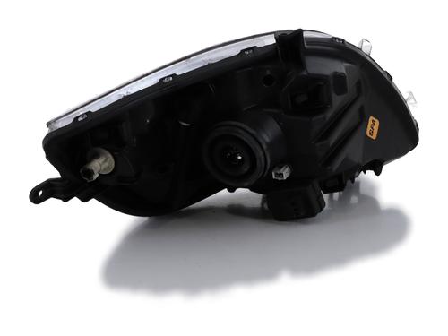 Lampa przednia prawa TOYOTA YARIS (_P9_) 1.4 D-4D (NLP90_, NLP90R) | BP29988073C29 