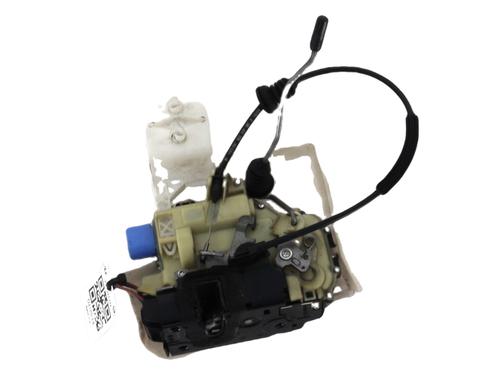 Used Front right lock VW POLO IV (9N_, 9A_) 1.2 12V (69 hp) 29931478