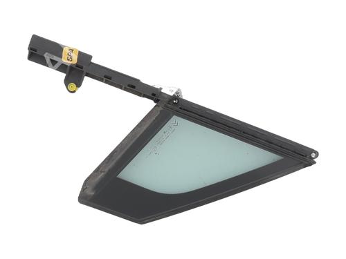 front-right-quarter-glass-citroen-c5-iii-rd_-2008-2009-2010-2011-2012-2013-2014-2015-2016-2017-31821868 main image