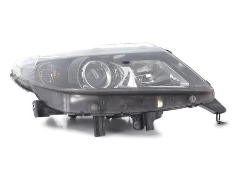 Phare droit RENAULT LATITUDE (L70_) 2.0 dCi 150 (L70H) (150 hp) 31844335