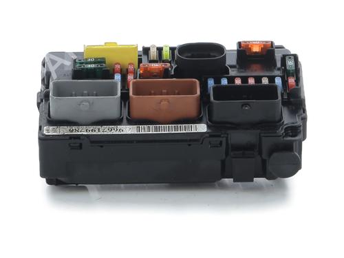 Used Fuse box PEUGEOT 207 (WA_, WC_) 1.4 HDi (68 hp) 32378401
