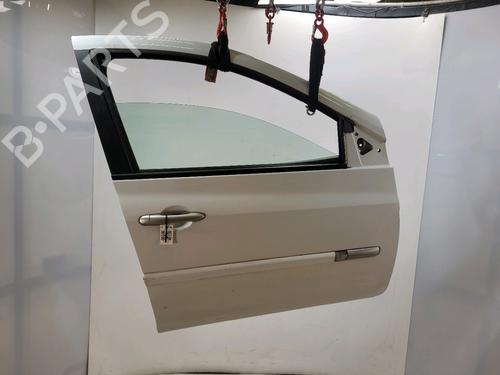 Used Right front door RENAULT CLIO III (BR0/1, CR0/1) 1.2 16V (BR02, BR0J, BR11, CR02, CR0J, CR11) (75 hp) 32013652