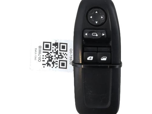 Used Left front window switch Left front window switch PEUGEOT 208 I (CA_, CC_) 1.6 HDi / BlueHDi 75 (75 hp) 33533705 33533705