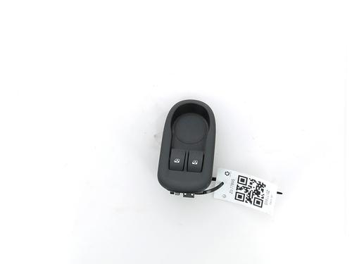 Used Left front window switch RENAULT KANGOO BE BOP (KW0/1_) 1.5 dCi (KW0G) (90 hp) 17372938